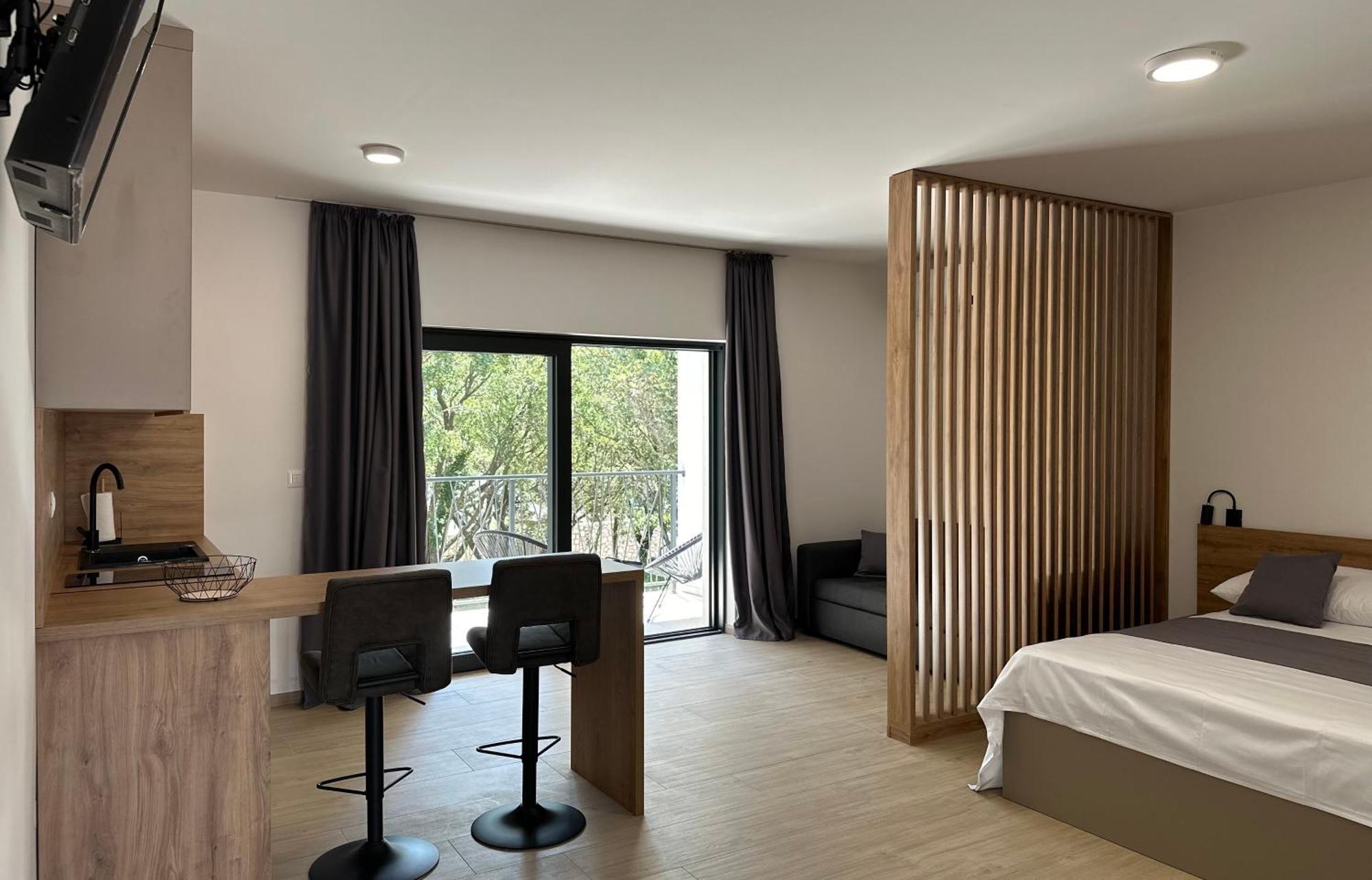 New In Airport Dubrovnik Apartment Mocici Exterior photo